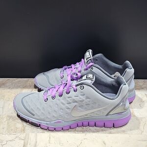 Nike Women's Gray and Purple Sneakers Size 6